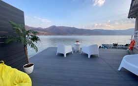 Noah River House